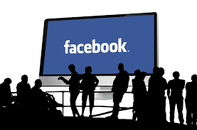La vente en ligne, nouvelle initiative de Facebook pour conserver ses clients